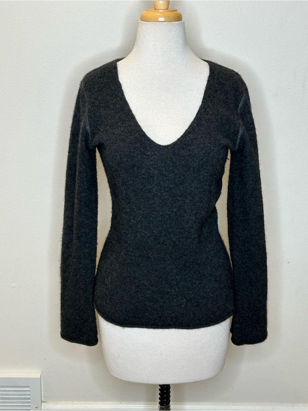 One Girl Who Charcoal V-Neck Sweater Cashmere Blend Women's S